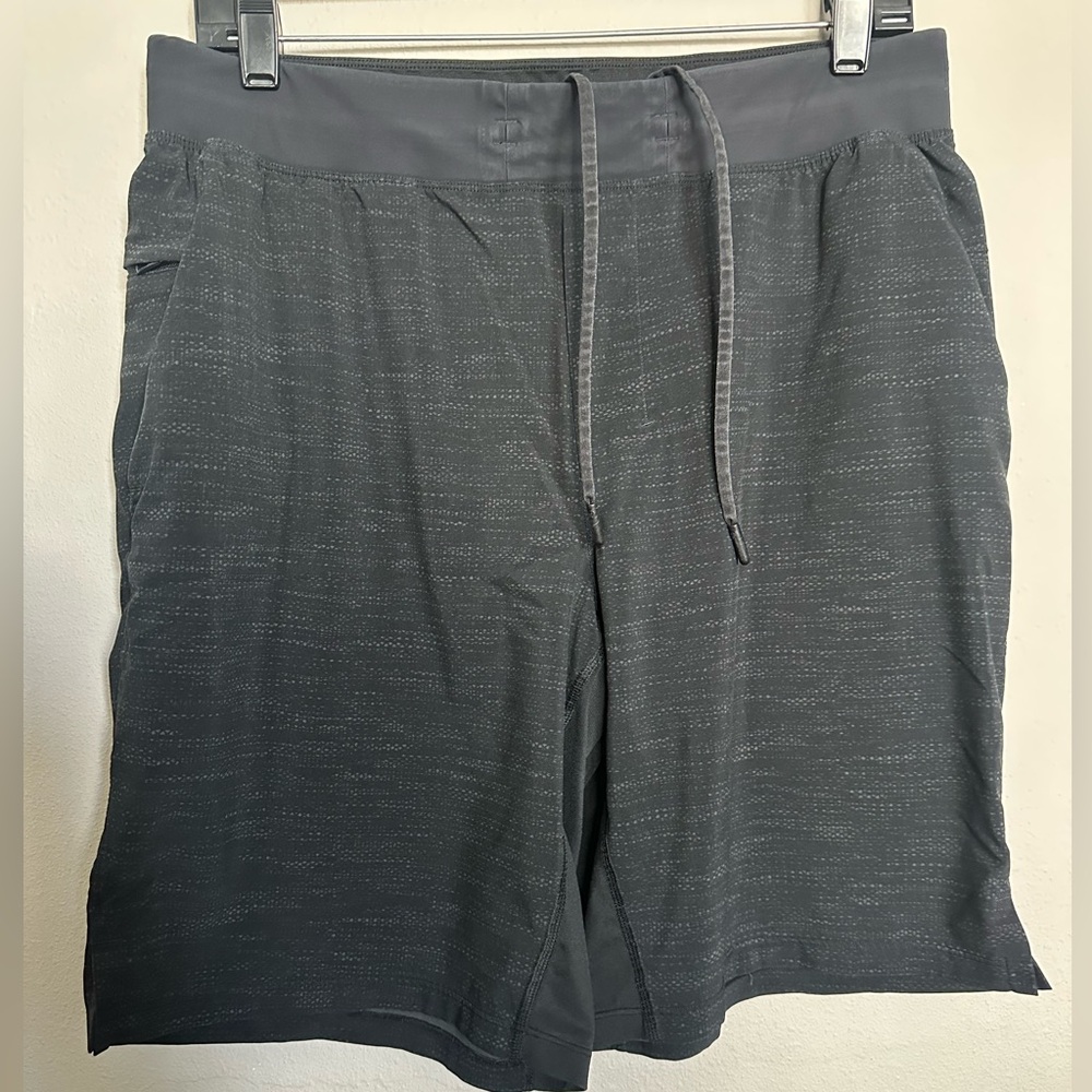 Lululemon T.H.E. Short 9" L Heathered Texture Printed Black Deep Coal